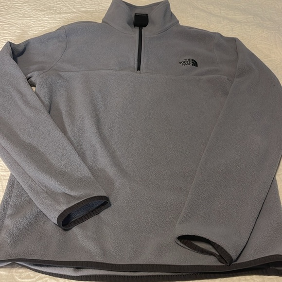 Northface pullover - Picture 2 of 3